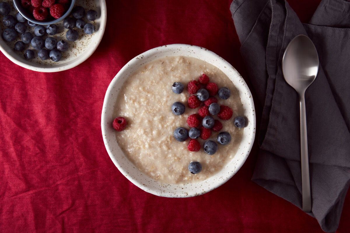 Bowl de avena: transforma tu desayuno en una bomba de nutrientes
